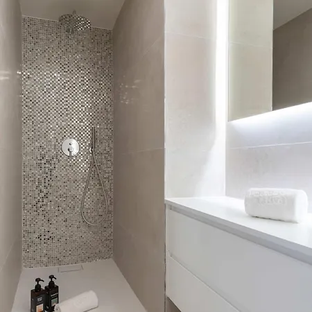 Canopy House By Portgual Active I Heated Pool بيت للعطل تروفا