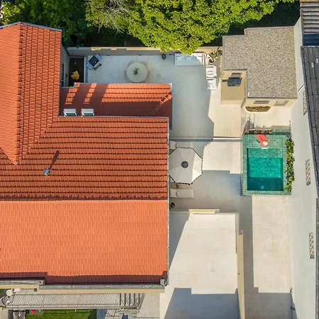 Canopy House By Portgual Active I Heated Pool Trofa